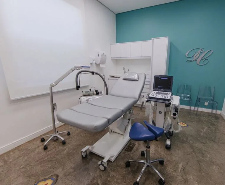 Sala de atendimento com ultrassom